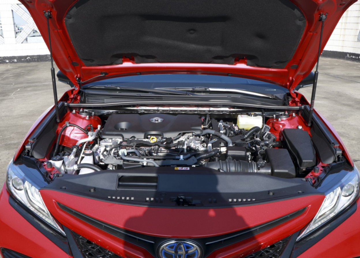 凯美瑞有点贵，但是还是很讨人喜欢