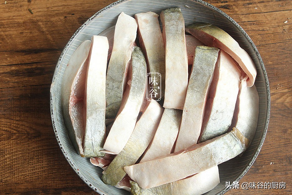 這菜簡單一蒸就好，冬天我常做給孩子吃，鮮到流口水，營養又美味