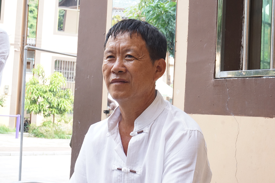 云南屏边：锦绣苗乡水果飘香