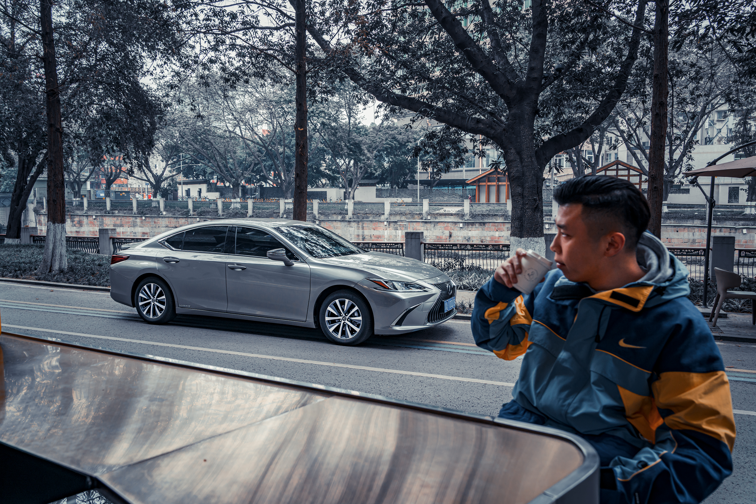 自游与惬意，雷克萨斯与咖啡骑士