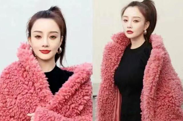 李小璐真潮！穿粉色羊羔毛外套配包臀裙，“外