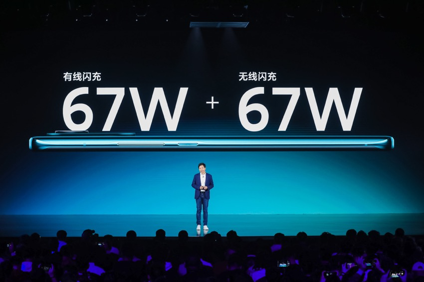 小米11 Pro正式发布：3个大升级，2个小遗憾
