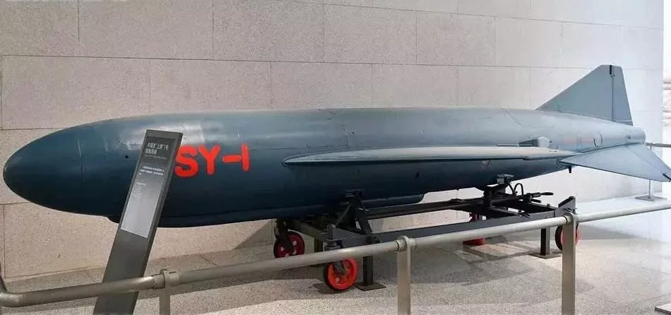 �й���-6KЯ��4öYJ-12A�ߵ����࣬�Ҿ������ƺ�������Σ�