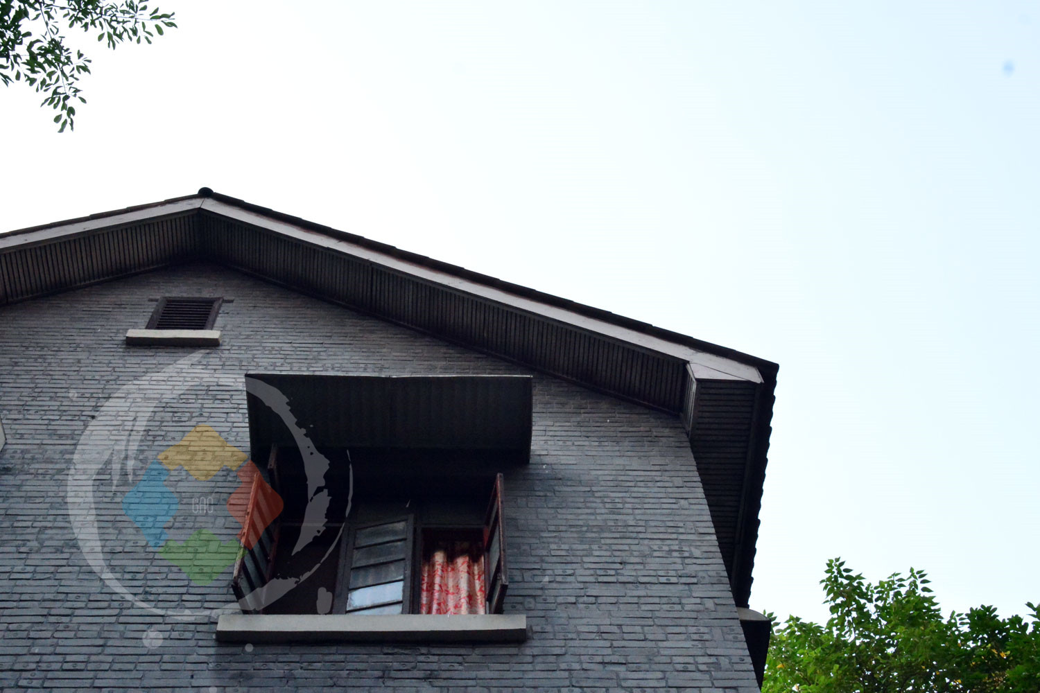 重庆住宅越来越丑了？探访大溪沟电厂旧址，建成70年却仍不过时