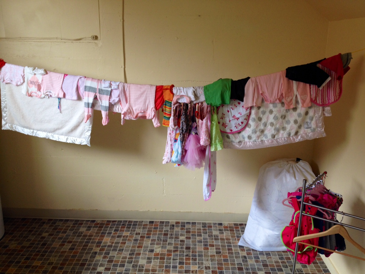 这个时候|为什么每年的这个时候就会是梅雨季节？南方的梅雨天啥时候能走？