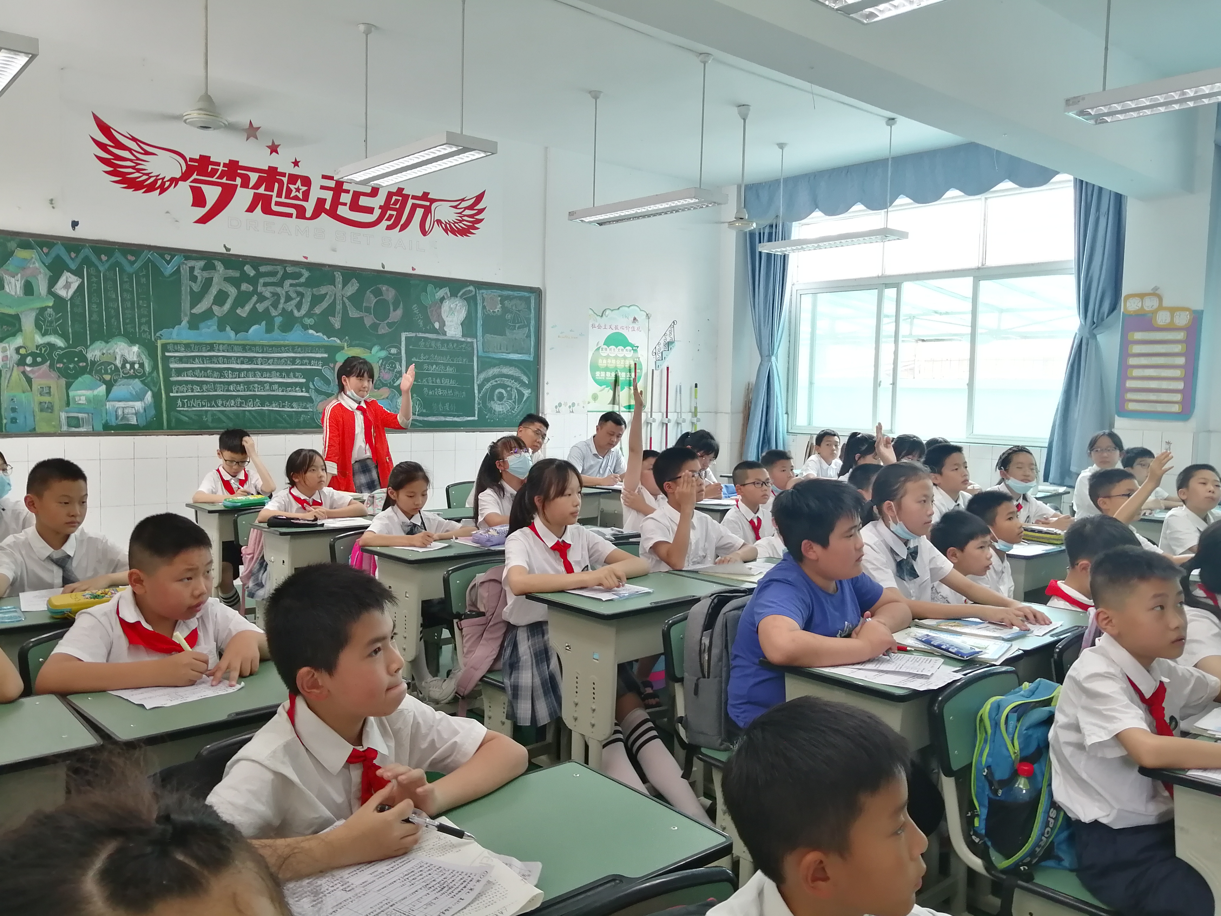 双流实小（东区）迎接巴塘县竹巴龙小学副校长英扎跟岗学习报道