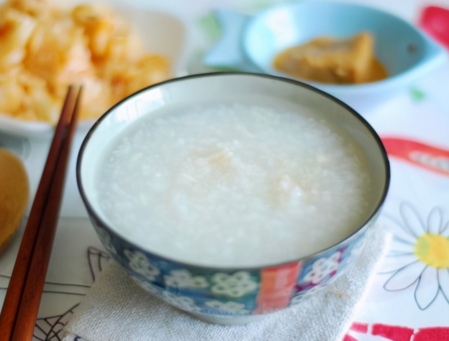 图片[1]-瑶柱白粥的做法步骤图 米粥绵稠干香鲜味足-起舞食谱网