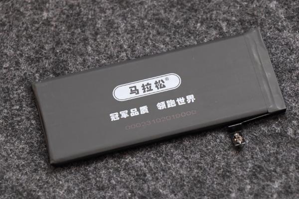 原地满血复活，马拉松iPhone6S旗舰版超大容量电池更换记