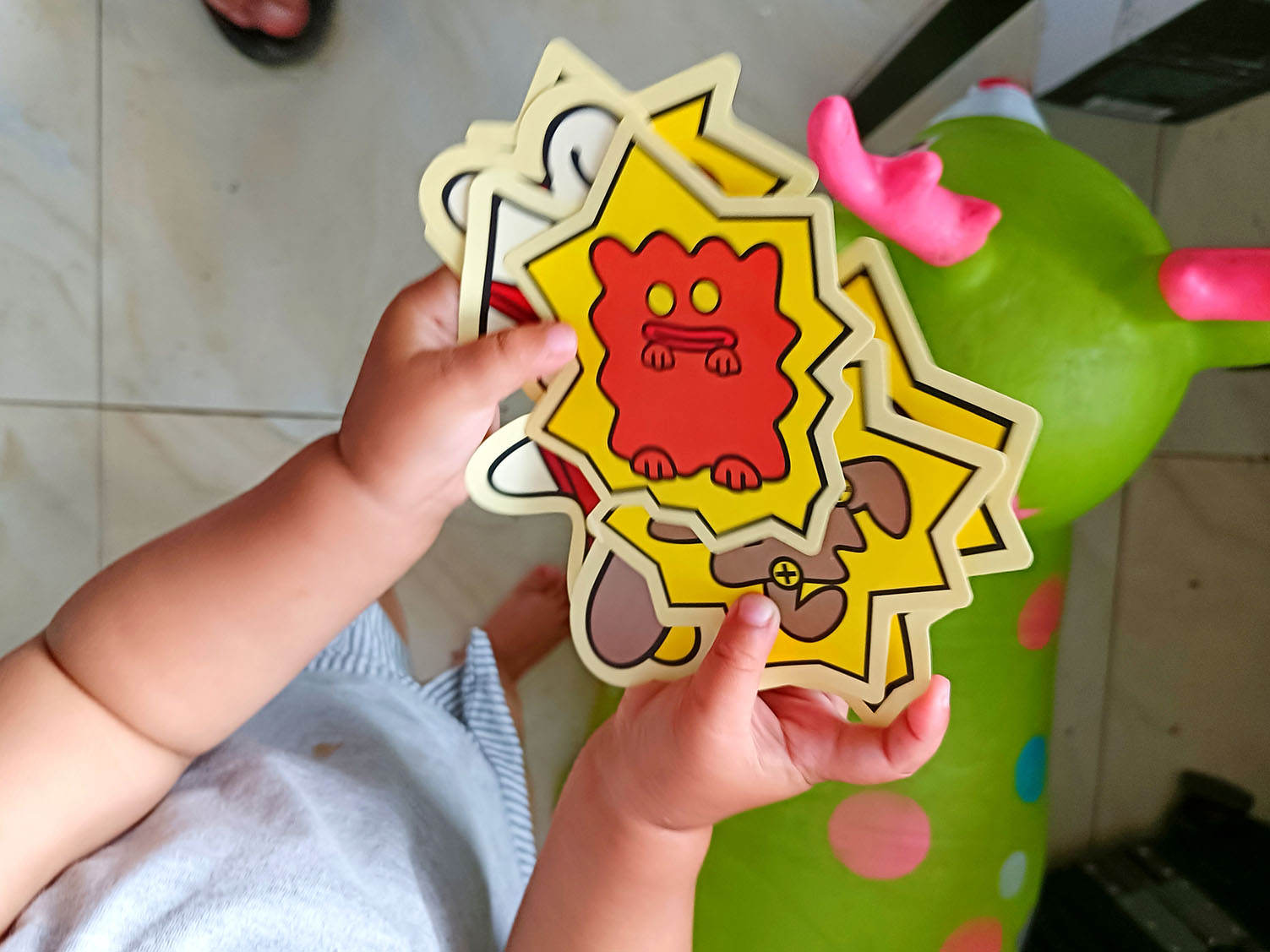 孩子哭鬧不刷牙？可能是你沒(méi)選對(duì)牙刷，combo兒童電動(dòng)牙刷推薦