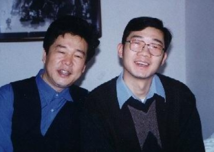 相声演员大兵捧场徒弟茶馆，网友：童年偶像又