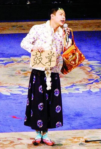拍烂片、膨胀、和孙红雷大打出手、接私单，小沈阳的过气一点不冤