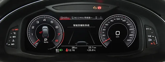 花1/5的钱买宾利同平台SUV，全时四驱+空气悬架｜进口途锐