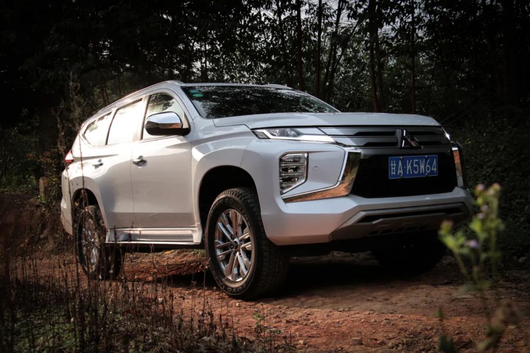 试驾三菱帕杰罗·劲畅!3.0l v6配四驱,有多狂野?