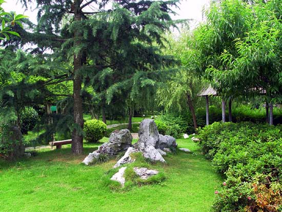 浙江旅游：走进生态旅游区滕头村（图）