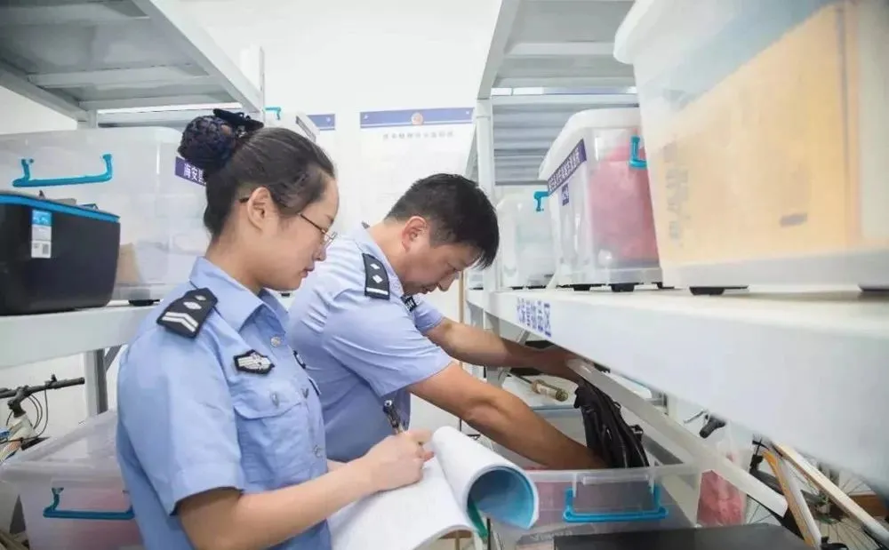 公安物證：無人化實時監管新體驗