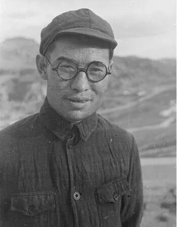 主张不出兵的高岗，为何在抗美援朝结束后，反被彭德怀称为功臣？