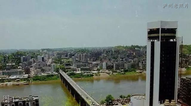 泸州老照片：泸州白塔，沱江大桥，龙脑大道，大梯步，白招牌