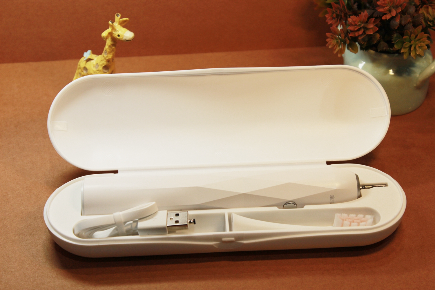 网友力推特火的不伤牙电动牙刷到底怎么样？扉乐电动牙刷开箱试用