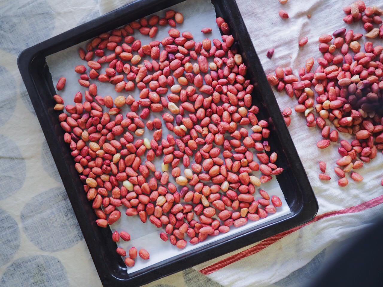 想吃花生酱不用买，5块钱自制一大瓶，纯正无添加，还能做曲奇