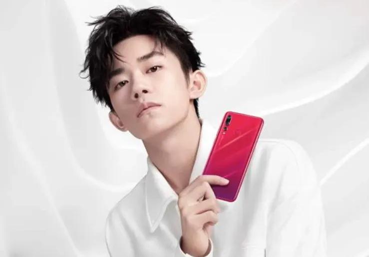 为何iPhone苹果手机从来不找任何明星代言？现在看来是明智的决定