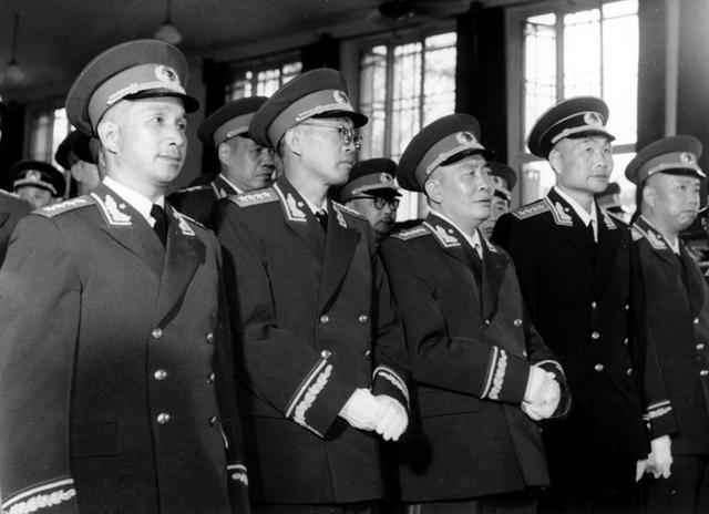 1955年授衔仪式后，有3人不满闹得最凶，最后分别得到什么军衔？