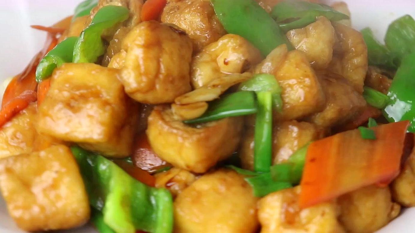 大廚教你油豆腐這樣做，簡單家常，開胃下飯，比吃肉還解饞
