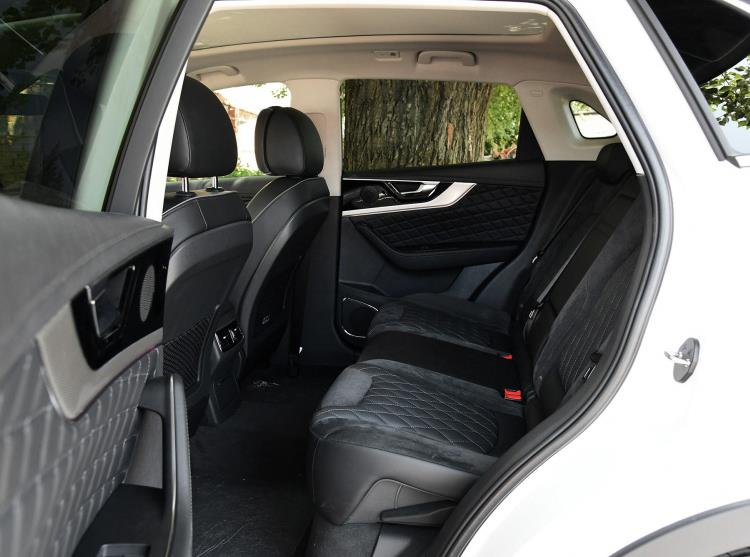 昂科威回归，奥迪Q5L下滑，XC60增速明显，5月中型SUV解读