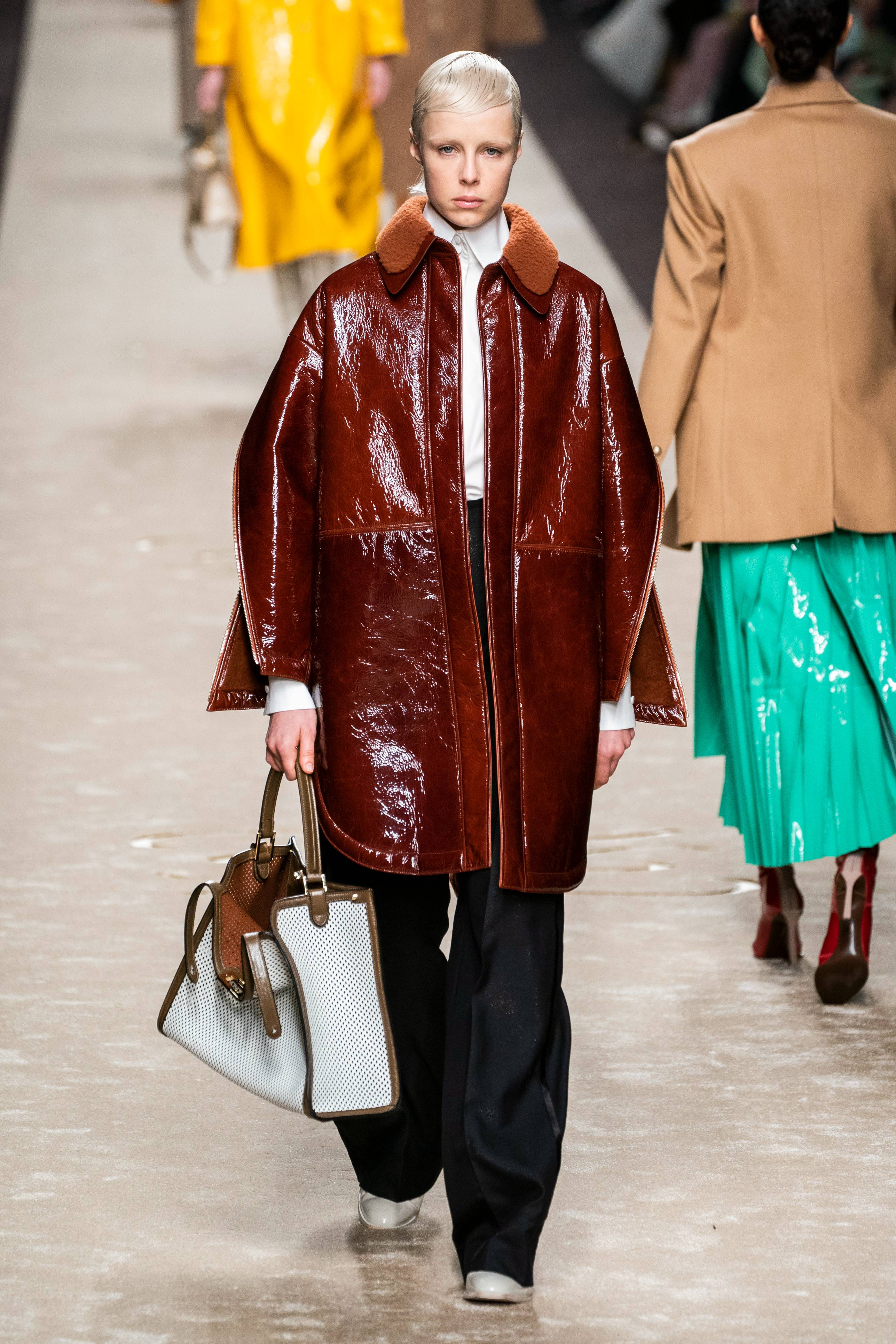 米兰时装周│Fendi 2019秋冬-老佛爷为fendi设计的最后一场秀