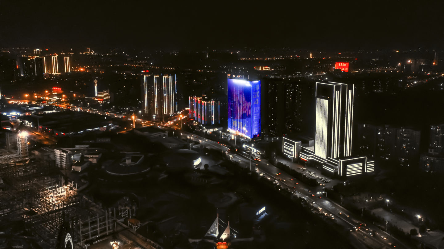 《神武4》十周年全新地标广告上线 打造全新灯光秀航拍宣传片