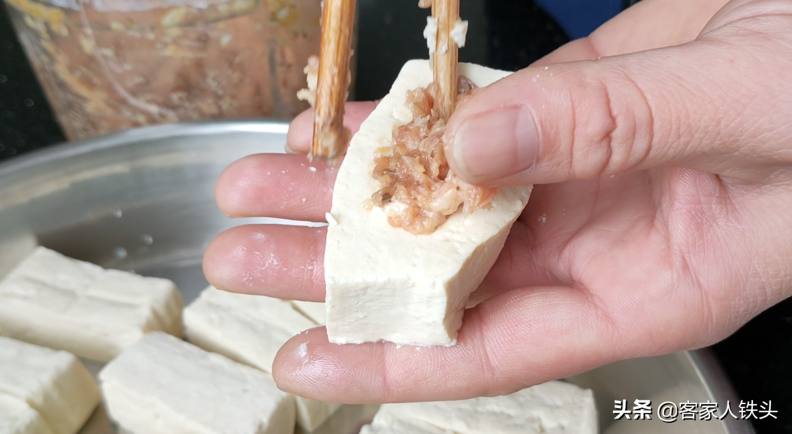 新年待客，少不了一锅客家酿豆腐，教你新吃法，营养好吃又便宜
