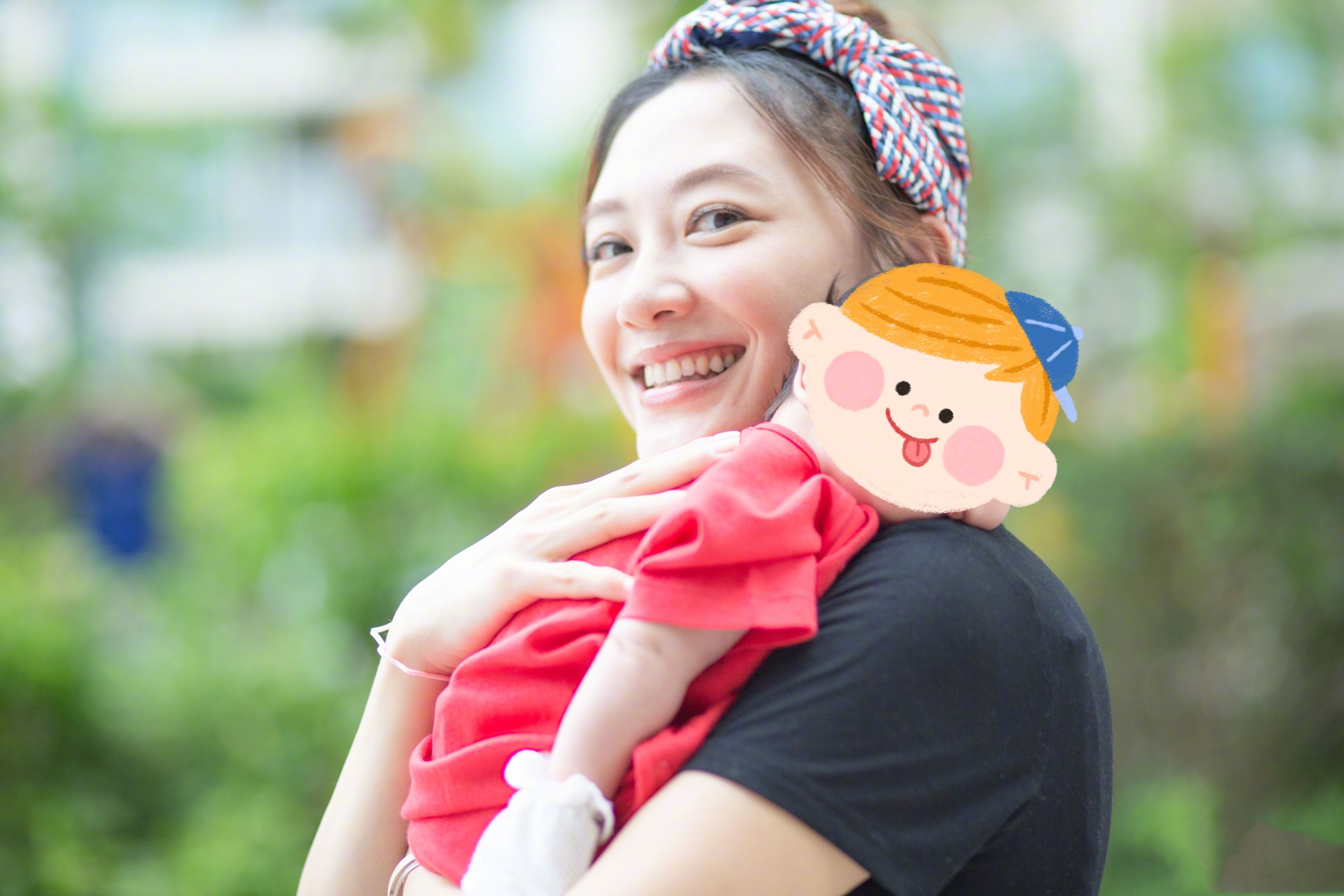 应采儿首晒全家福，产后3个月小腹微凸，Jasper比心超开心