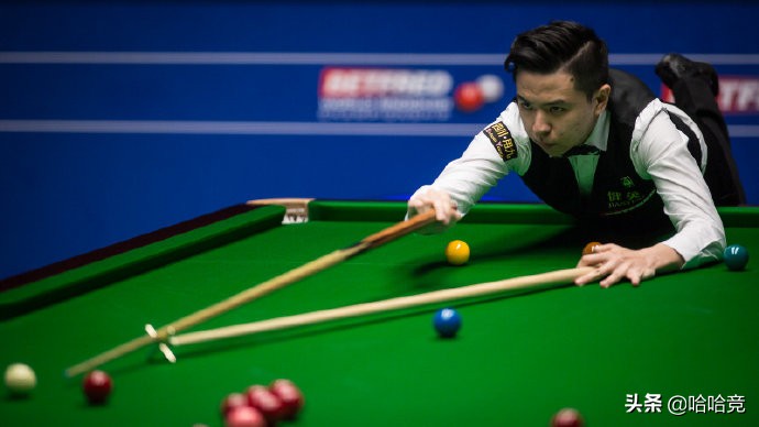 系列赛肖国栋爆冷零封墨菲，成八强首位中国选