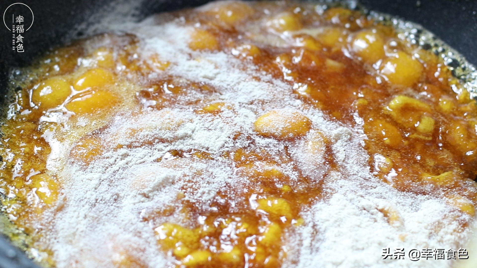 教你在家自制枇杷膏，天然工序小火慢熬，清爽润甜喝不够