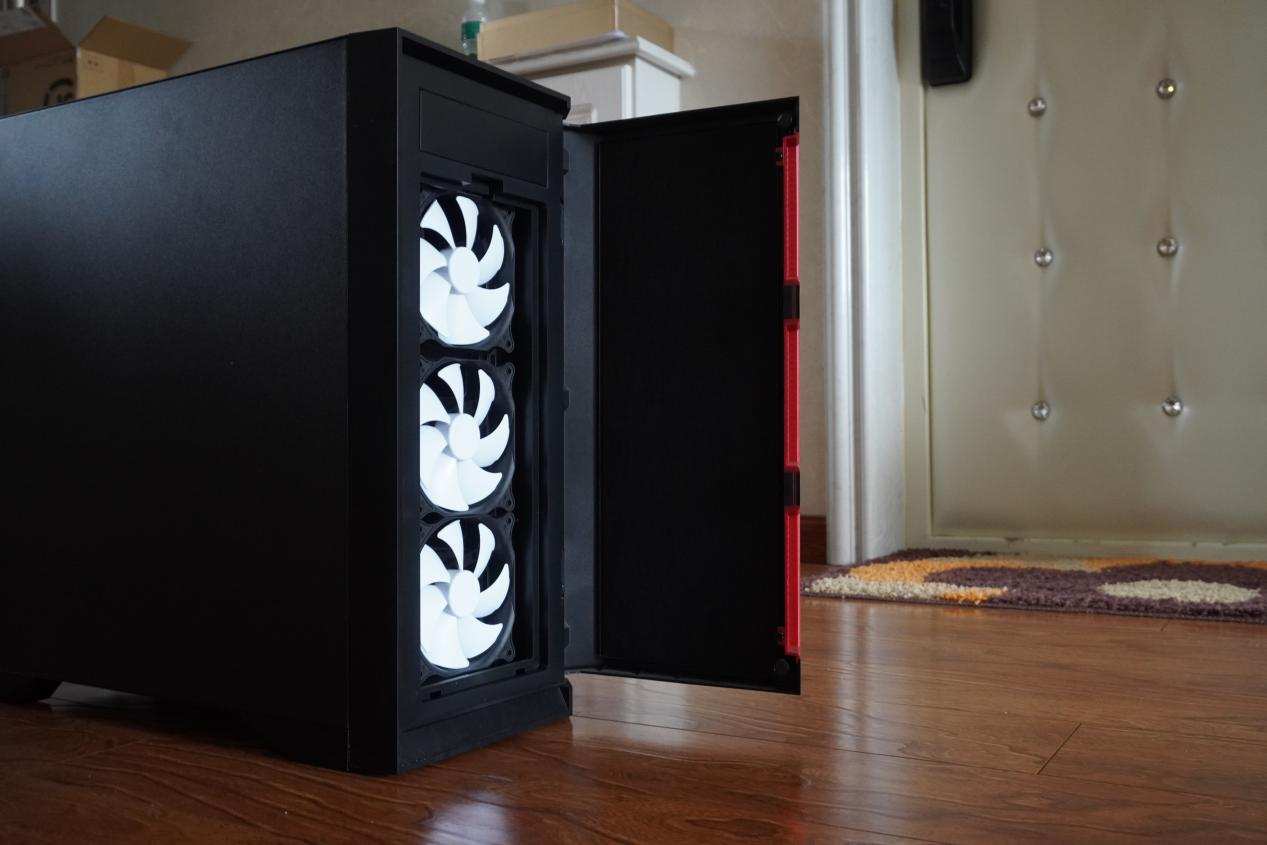 狼王麦克灯：麦克风补光灯二合一，一款便携的摄影配件