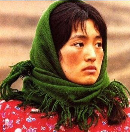 她以为自己长得很洋气，所以表示自己演不了农