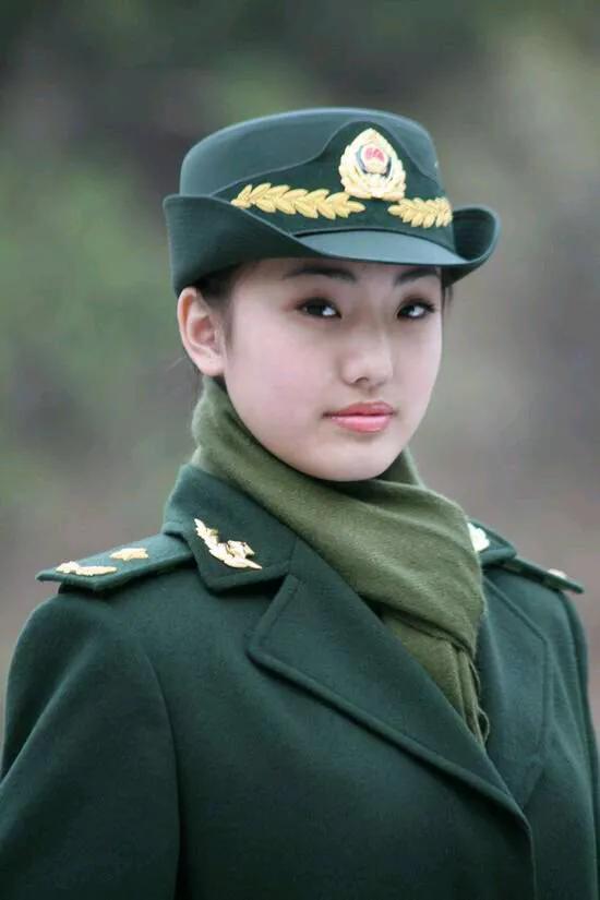 图片详解：建国以来，人民解放军经历的15次军服变迁发展历程