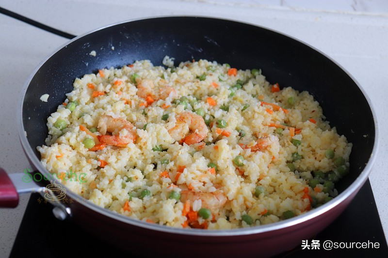 自从学会这种炒饭，再也没有吃过蛋炒饭了，粒粒分明奶香十足