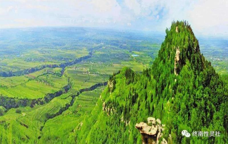 武 帝 山