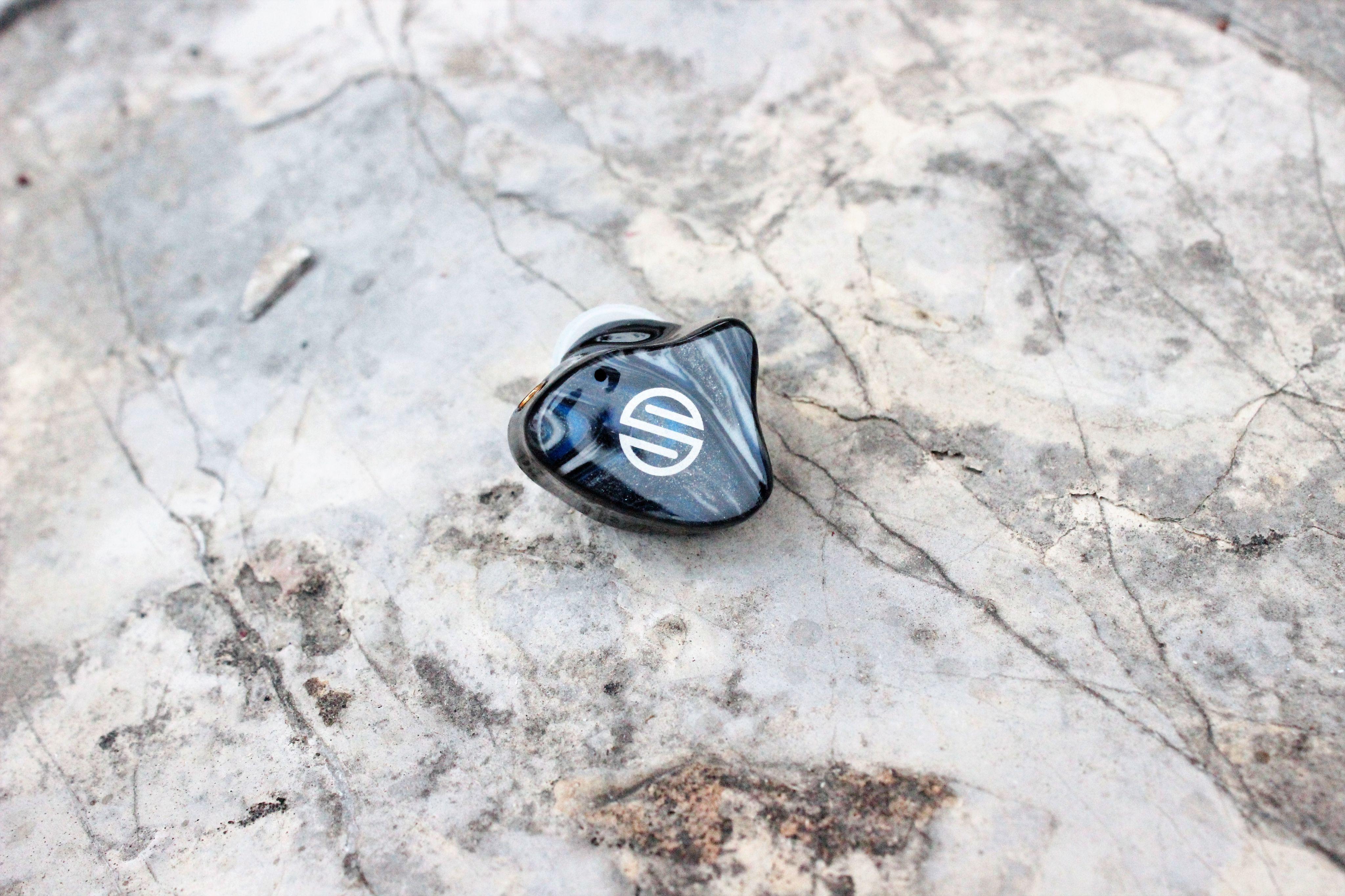 1+1>2?BGVP Q2s告诉你圈铁结合的耳机有多强