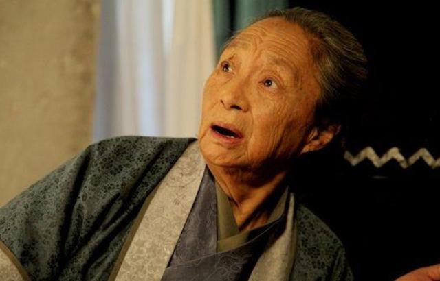 国家一级演员柏青，因病去世千人送别，23岁孙子