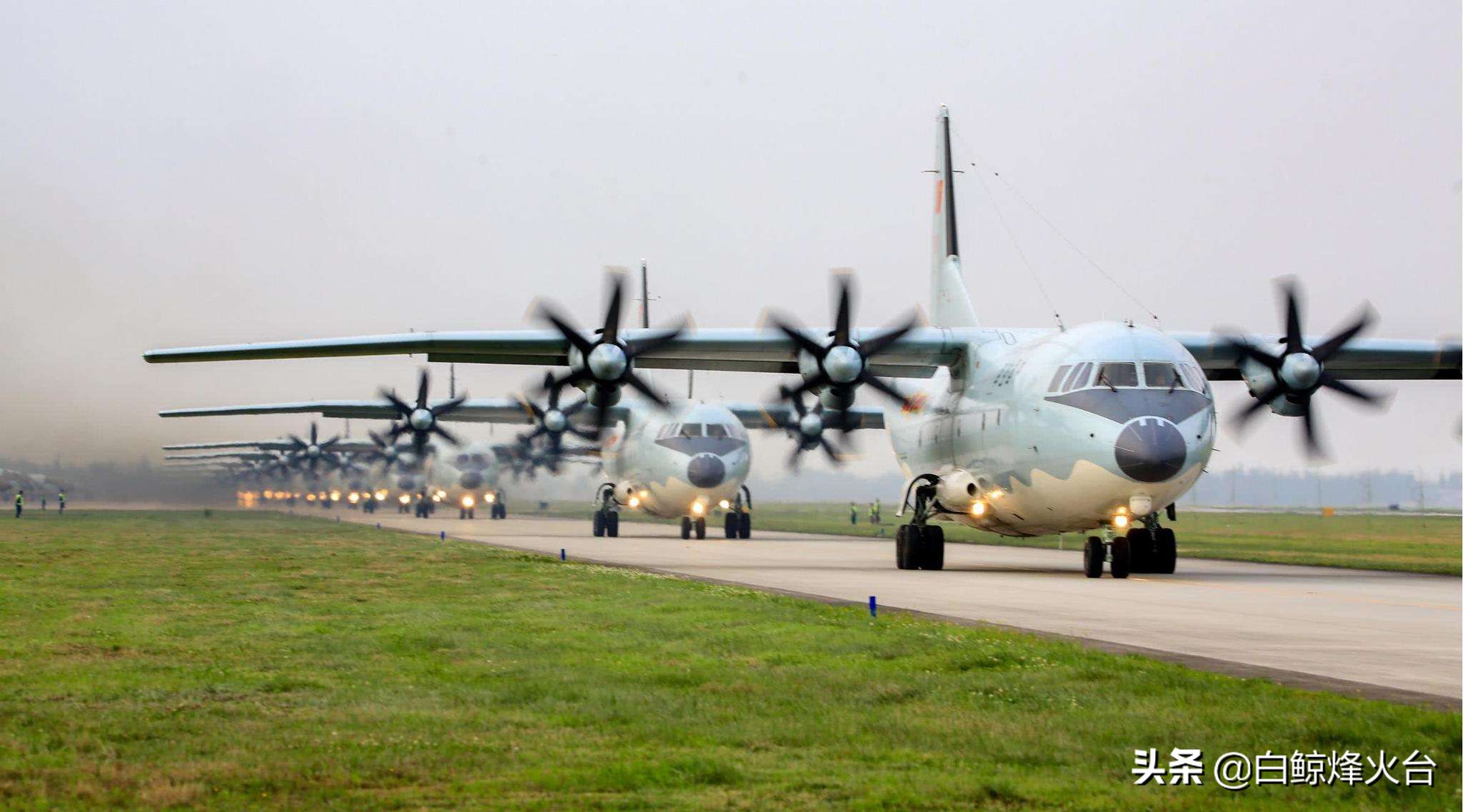 运-20首次出国！看空军空中运输，战略空运建设
