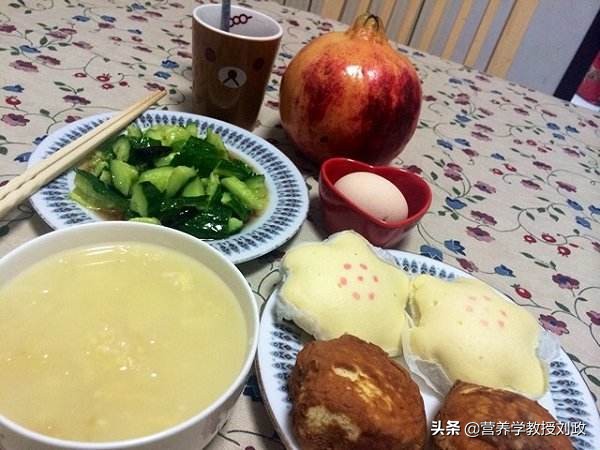 你的早餐吃对了吗？理想的营养早餐应该有四大类食物
