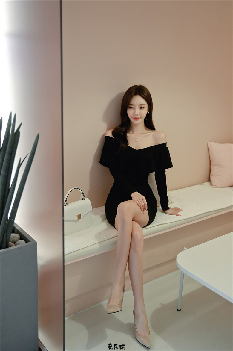 孙允珠：雨墨潇潇卷苏云漫青梢古典裙