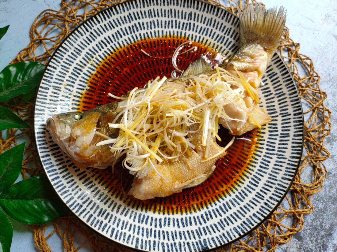 夏天生长黄金期，常给孩子吃这款淡水鱼，富含DHA，味道鲜营养好