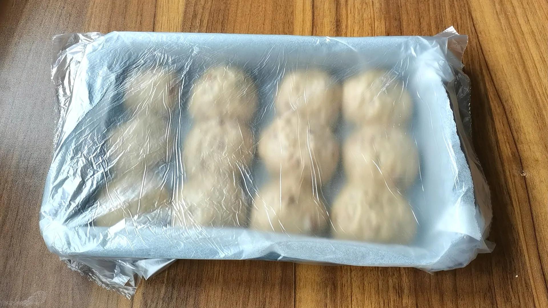 懶人版香蕉早餐包,不揉面,一樣鬆軟好吃,香蕉味十足,老少皆宜
