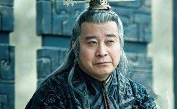 东汉六大家族之一，还是灭在了自己手里，无恶不作，天理难容