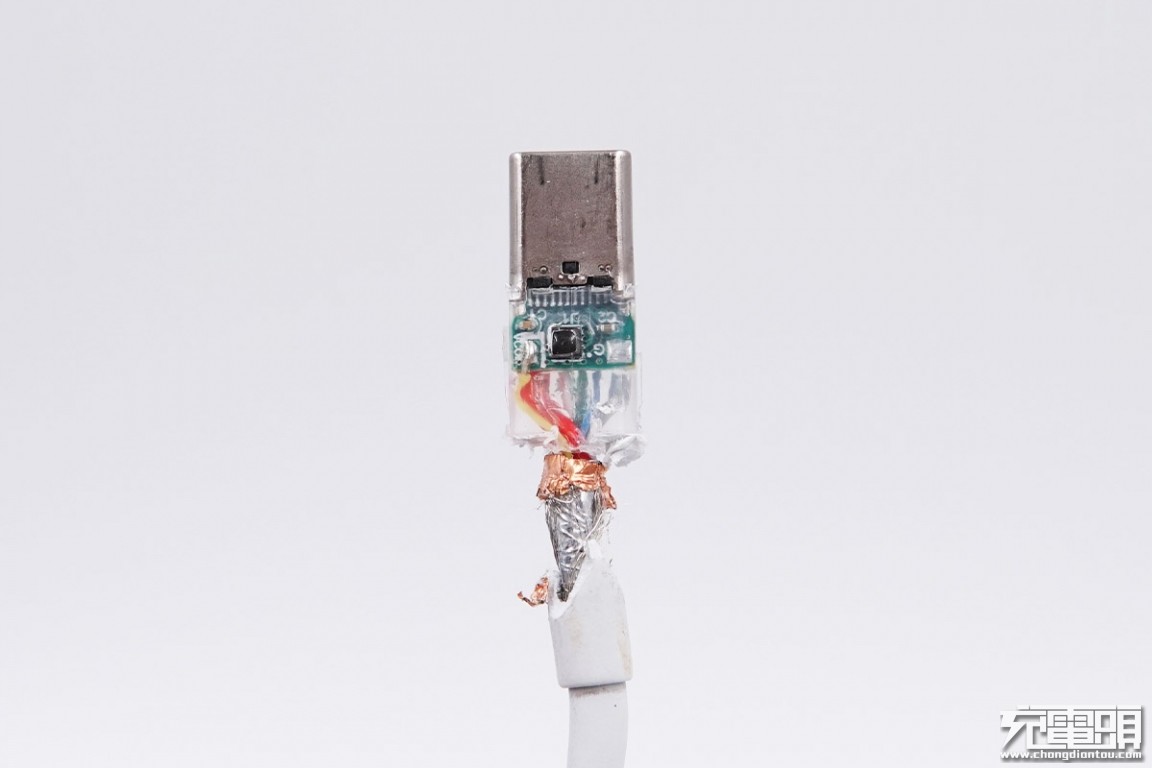 拆解报告：小米原装100W USB-C to USB-C数据线
