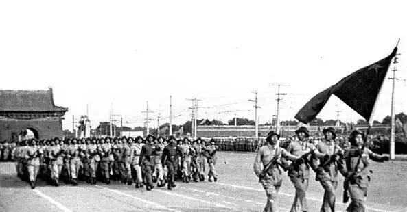 朱德说：“从现在起，我才真正是陆海空军总司