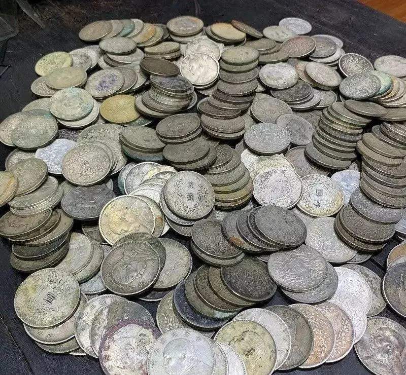 临危受命守护6万银元和3担枪，他牺牲后，这笔军