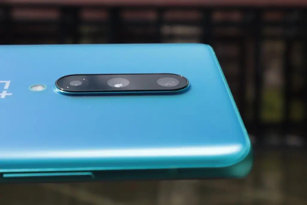 一加8测评体验：外观颜值高，手感轻薄性能强